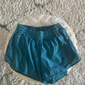 LULULEMON womens shorts